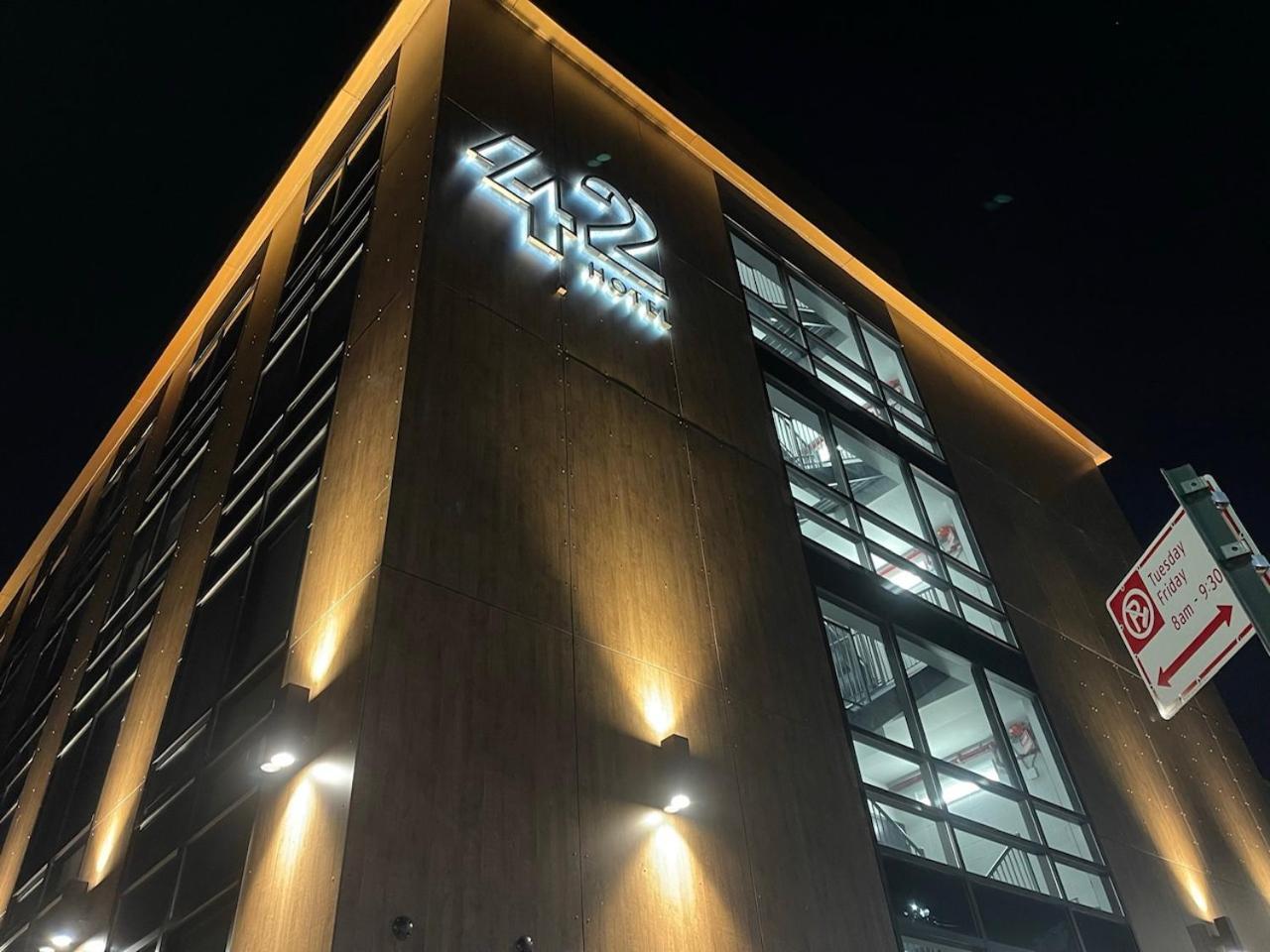 42 Hotel Williamsburg นิวยอร์ก ภายนอก รูปภาพ